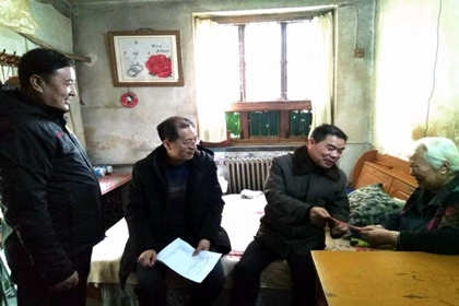 【“四进万家系列活动”】集团领导走访慰问组开展“进万家门、访万家情、解万家难、暖万家心”活动