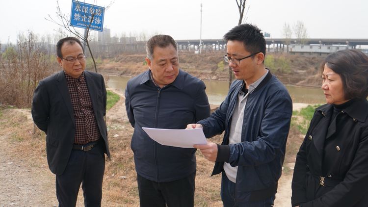 集团领导金辉赴泾阳产业基地就产业结构调整、重点项目推进等进行工作调研
